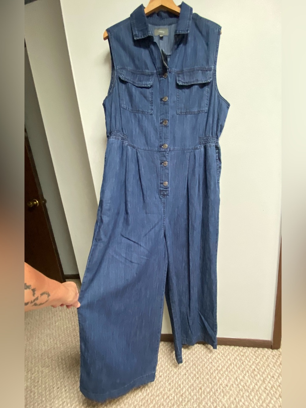 NWT ABSOLUTELY ADORABLE TORRID DENIM JUMPSUIT - 16 REGULAR - Picture 4 of 13